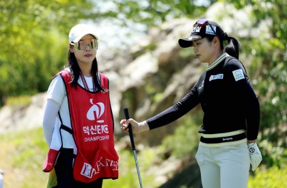 [SJ골프] 장수연 프로와 캐디,KLPGA 덕신EPC 챔피언십 10억 원 총상금 개최