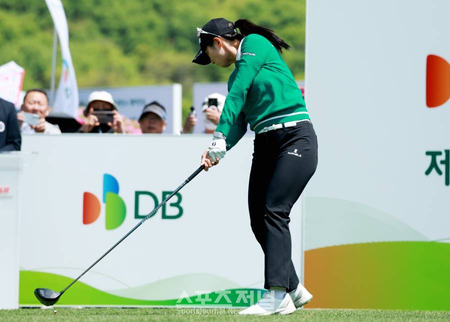 [SJ골프] 강한 임팩트 이세희,KLPGA '제1회 DB 위민스 챔피언십'1번홀 티샷