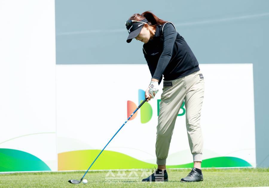 [SJ골프] 정확한 임팩트 박서현 ,KLPGA '제1회 DB 위민스 챔피언십' 둘째날 1번홀 티샷