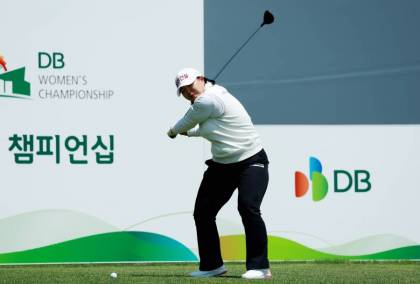 [SJ골프] 공보다 머리가 신다인,KLPGA '제1회 DB 위민스 챔피언십' 둘째날 10번홀 티샷